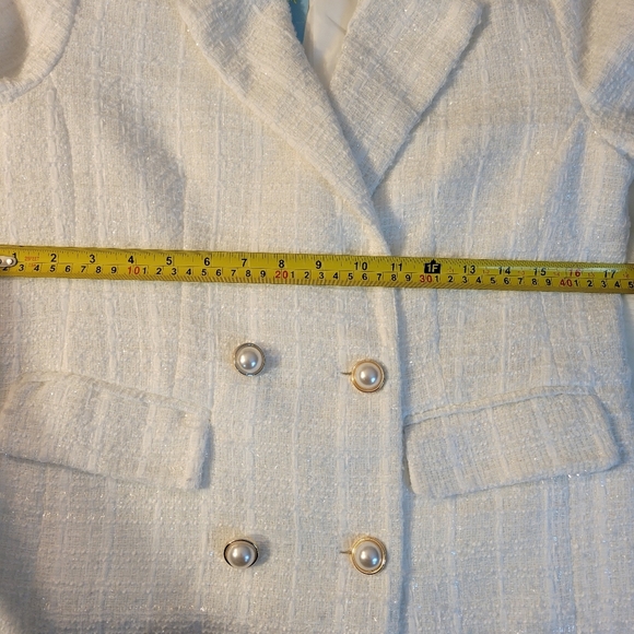 Elegant White Tweed Women's Blazer - Picture 8 of 12